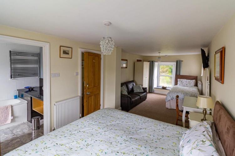 Maes Y Gwaelod Bed & Breakfast Llanwrtyd Wells Ngoại thất bức ảnh