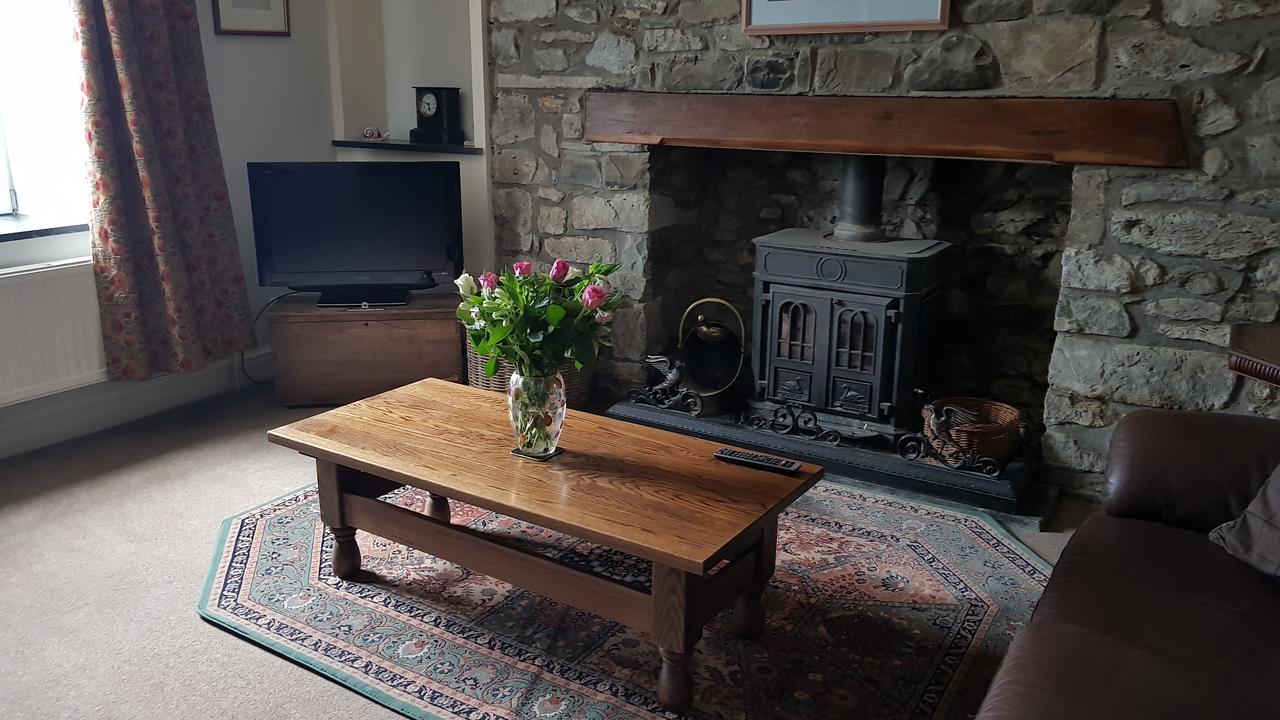Maes Y Gwaelod Bed & Breakfast Llanwrtyd Wells Ngoại thất bức ảnh